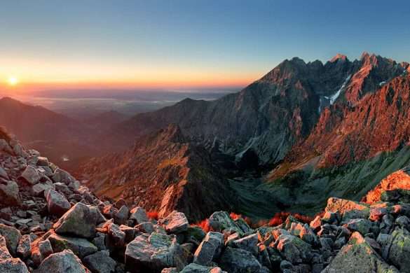 Revista INUA-Slovakia-Tatra-Mountains-web